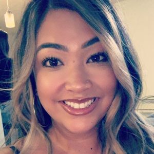 Meet your Posher, Daniela